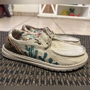 COPY - Women’s hey dudes